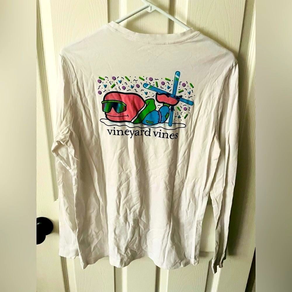 Vineyard Vines white ski long sleeve pocket tee youth XL 18